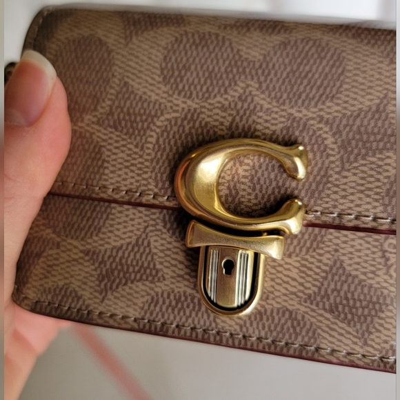 Coach Studio 12 Signature Canvas - Picture 6 of 14